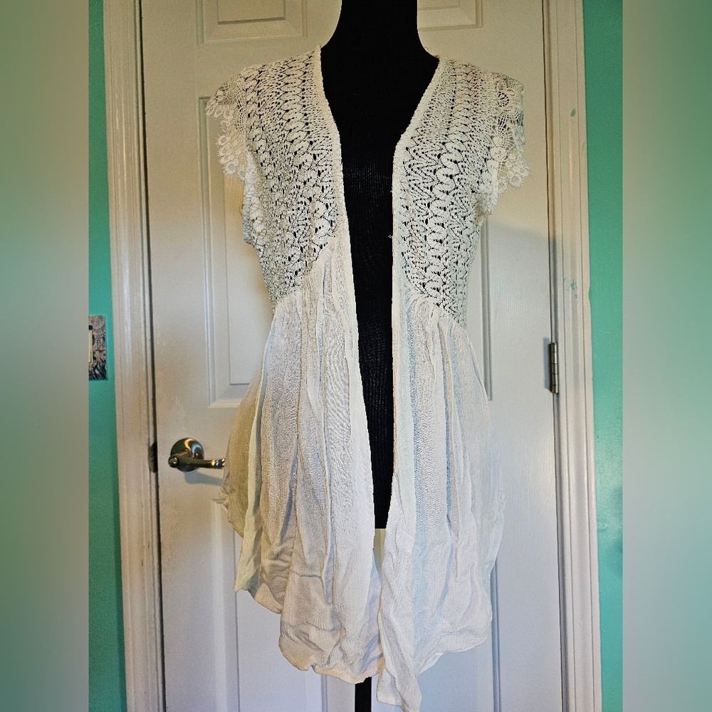 No Boundaries White Lace Cardigan Cap Sleeves Junior's Size L (11-13) Y2k Era